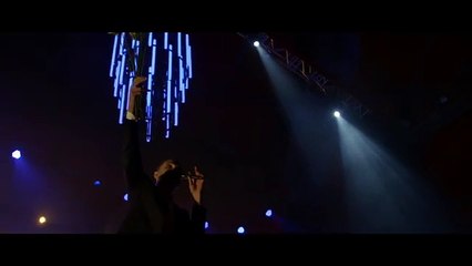 theohurts - 30 Oct 2017 - Спасибо Yekaterinburg! What a night. Loud and beautiful. Was great to meet some of you after t