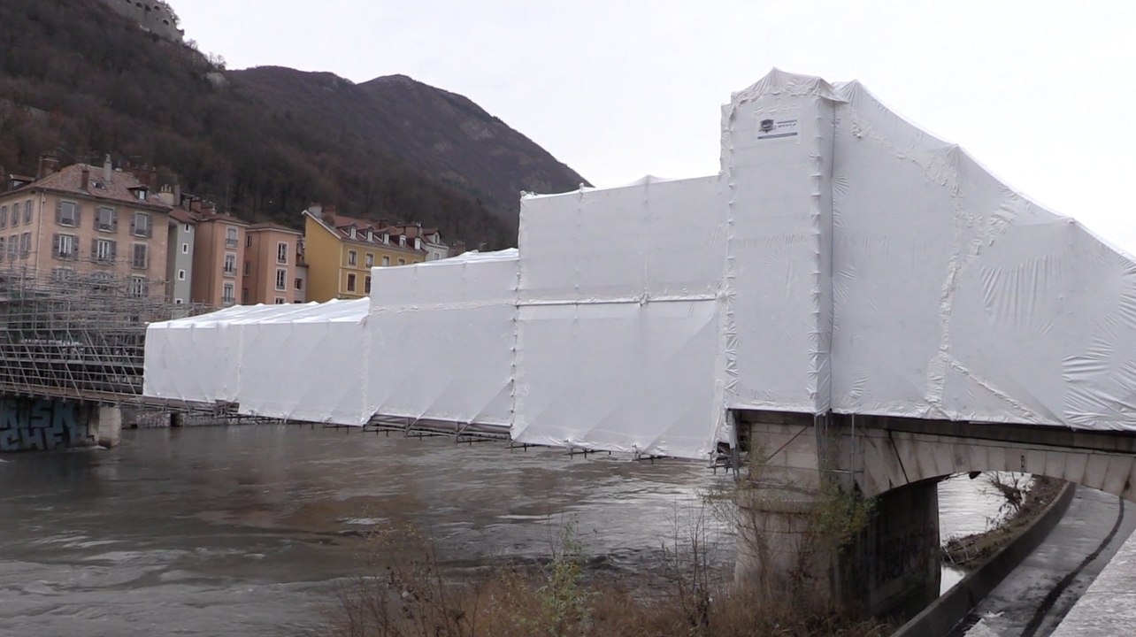 Le désamiantage de la passerelle Saint-Laurent va débuter