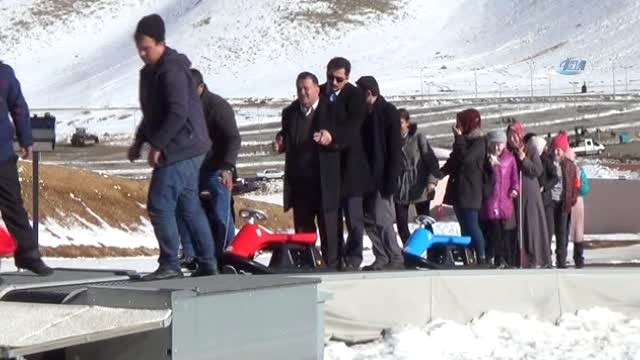 50 Görme Engelli Vatandaş Kayak Keyfi Yaşadı