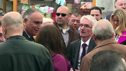 مسؤول الأمم المتحدة المكلف الشؤون الإنسانية يزور حمص