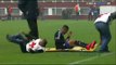 Elejtették a sérült játékost a román hordágycipelők Paramedics drop an injured player in romania