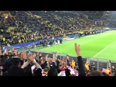 AS Monaco Fans Sign Dortmund Dortmund - Borussia Dortmund vs AS Monaco 11/04/2017
