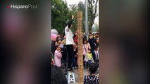 Un pequeño le arruinó su sueño de romper un record al jugar Jenga