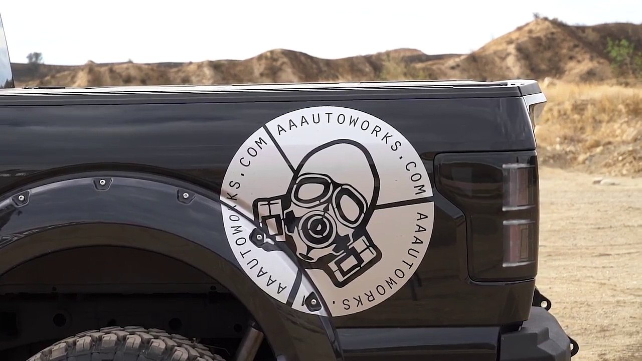 VÍDEO: ¡Paellacas! Un Ford F-150 2018 con llantas de 24 pulgadas