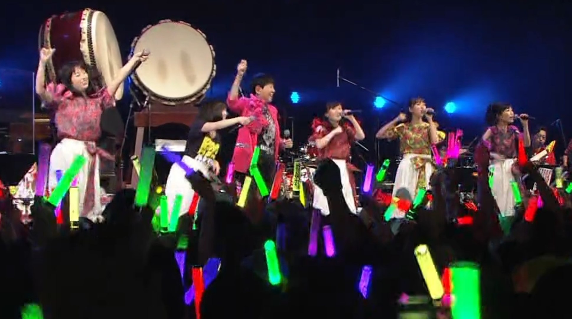 ももクロ 和田アキ子 ゴリラパンチ ももいろクローバーz 動画 Dailymotion