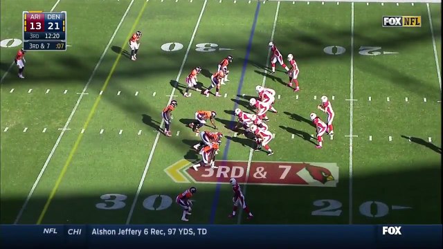 2014 - Arizona Cardinals quarterback Drew Stanton leaves game with injury