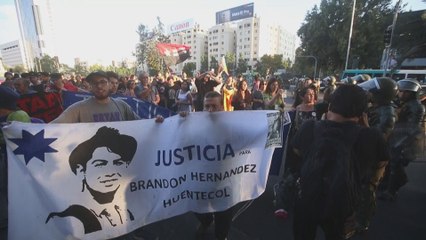 Chilenos marchan en Santiago por mapuche herid en 2016 por un policía