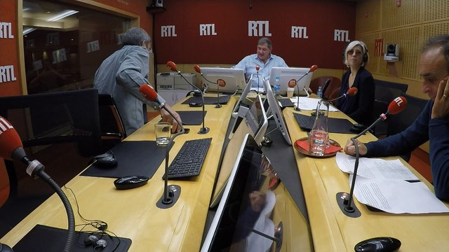 Éric Zemmour : Le PS est un cadavre qu'il n'est même plus nécessaire de renverser