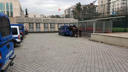 Okulda kavga çıkaran 3 kişi gözaltına alındı