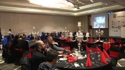 Yeni Malatyaspor, gazeteciler için barbekü partisi düzenledi