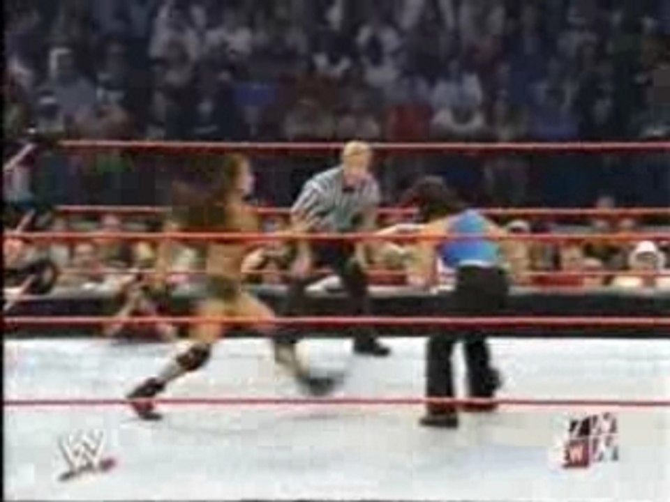 Molly Holly vs Gail Kim