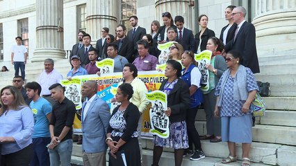 Trump critica ordem judicial que favorece imigrantes