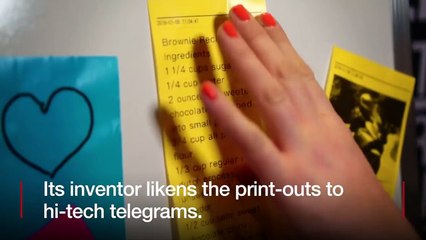CES 2018- Sticky note printer created for technophobe mother - BBC News