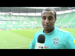 Jogadores fazem homenagem ao dia do professor