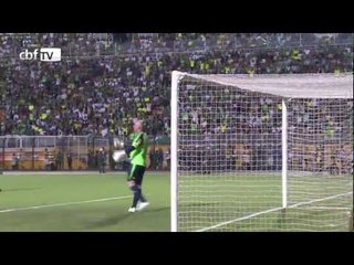 Marcos se despede oficialmente do futebol em jogo com a Seleção