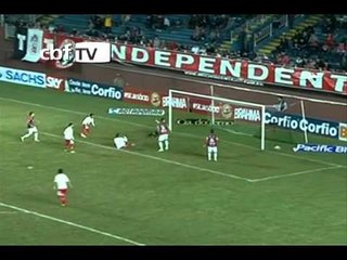 Palmeiras goleia e reassume a liderança