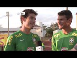 Bastidores da Seleção: Hernanes e Thiago Silva se entrevistam