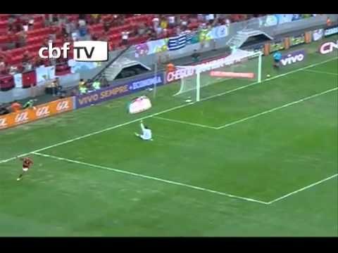 Botafogo vence e se mantém na liderança. Veja os gols da rodada!