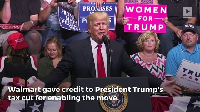 Walmart Boosts Minimum Wage to $11, Gives Out Bonuses to Employees