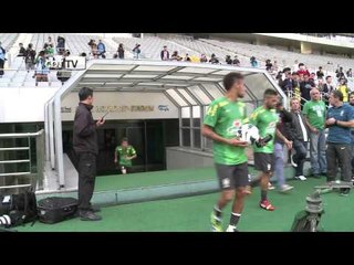 Seleção treina no World Cup Stadium, em Seul