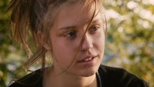 Blue Is the Warmest Colour clip #1