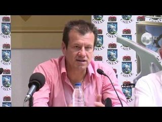 Dunga dá entrevista coletiva na Espanha