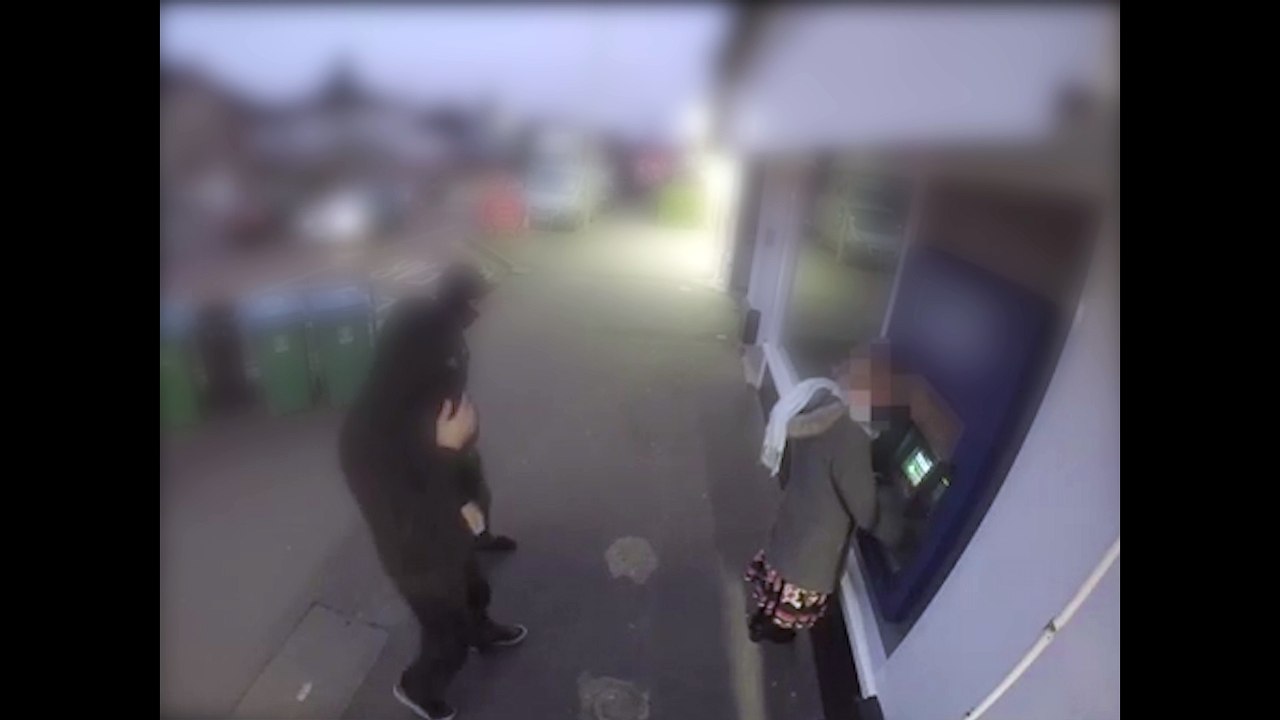 Robber Gets Knocked Out