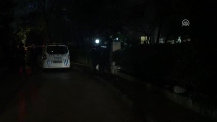 Kadıköy'de Apartmanın 10'uncu Katından Düşen Genç Öldü