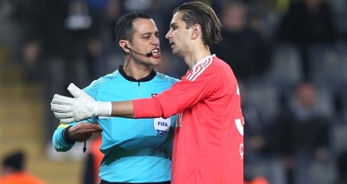 Galatasaray Çağlar Akbaba İçin Karabükspor'a Resmi Teklifte Bulundu