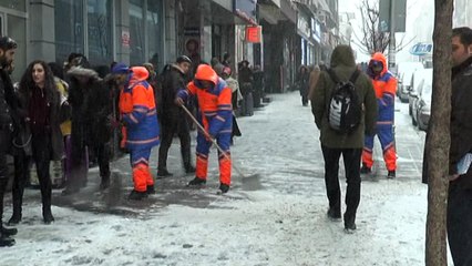Doğu’da kar ve tipi etkili oluyor