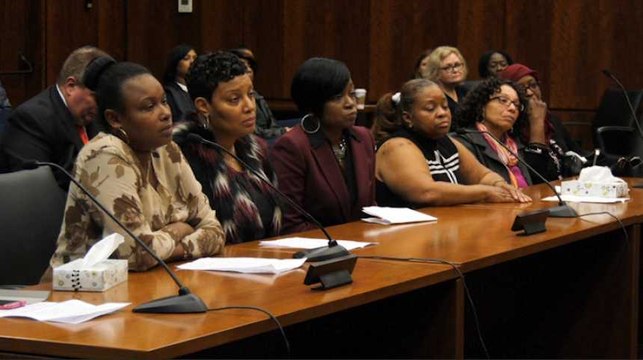 8 femmes brisent l'omerta du harcèlement sexuel chez Ford à Chicago