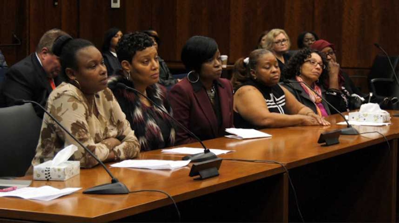 8 femmes brisent l'omerta du harcèlement sexuel chez Ford à Chicago