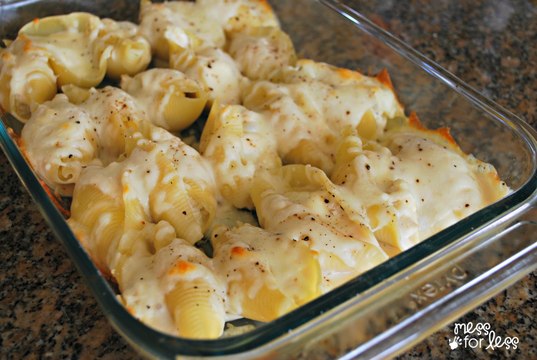 Cheesy Chicken Stuffed Shells