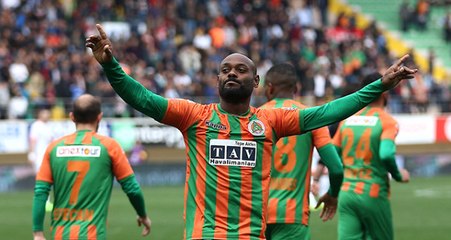 Aytemiz Alanyasporlu Vagner Love Flamengo'ya Dönmek İstiyor