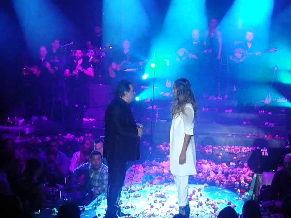 Βασίλης Καρράς & Αμαρυλλίς - Γέλα Μου - Live 2014 Politia HD