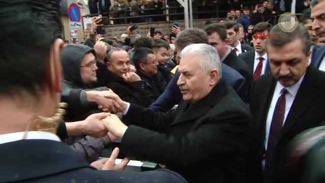 Başbakan Yıldırım Esnaf Ziyaretinde Bulundu Vatandaşla Sohbet Etti