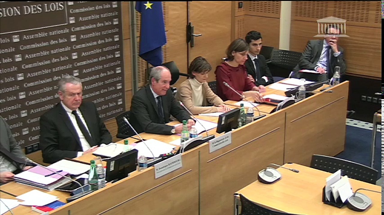 Commission des lois : M. Daniel Hochedez, personnalité proposé à la fonction de membre de la Haute autorité pour la transparence ; lutte contre le hooliganisme (rapport)  - Mardi 24 janvier 2017