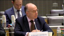Lutte contre le terrorisme : M.Patrice Paoli, dir de la cellule interministérielle d'aide aux victimes ; M. Bernard Cazeneuve, ministre de l'intérieur - Lundi 7 mars 2016