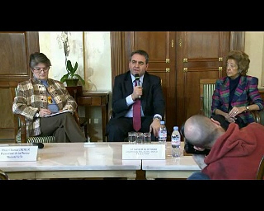 M. Xavier Bertrand, Ministre du travail, de l'emploi et de la santé - Mercredi 19 janvier 2011