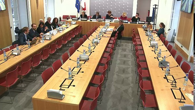 Mission d'évaluation des dispositifs d'évaluation des politiques publiques : table ronde - Mardi 5 décembre 2017