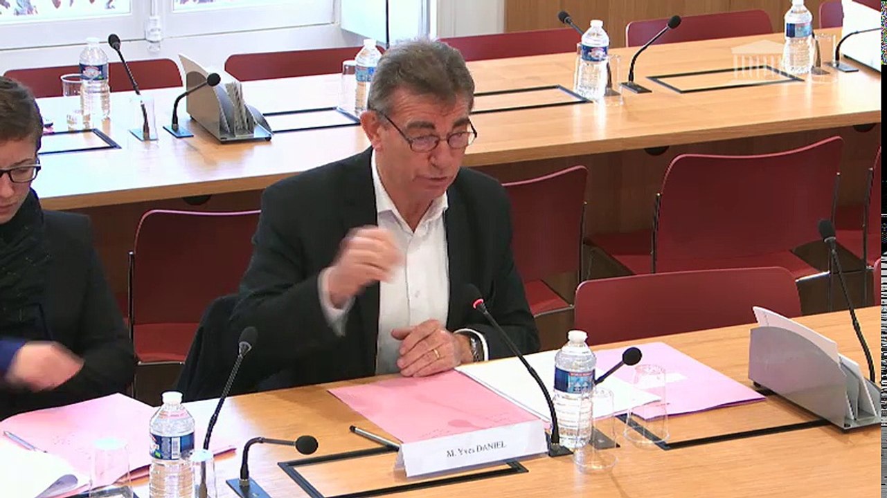 Mission d'évaluation des dispositifs d'évaluati...
