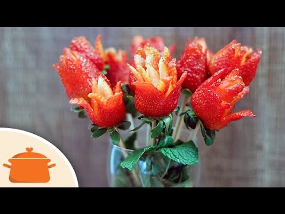 Como Fazer Flor de Morango - Dicas e Truques da Cozinha