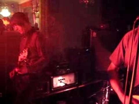 CONCERT DE LAZY FROGG AU CHAUDRON BAVEUR BEAUVAIS