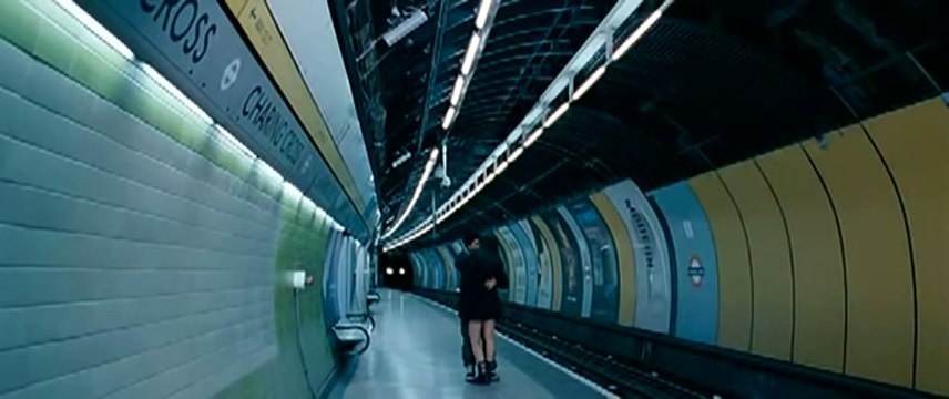 Shahrukh khan kissing Katrina kaif Jab tak hai jaan Shahrukh Khan Katrina Kaif