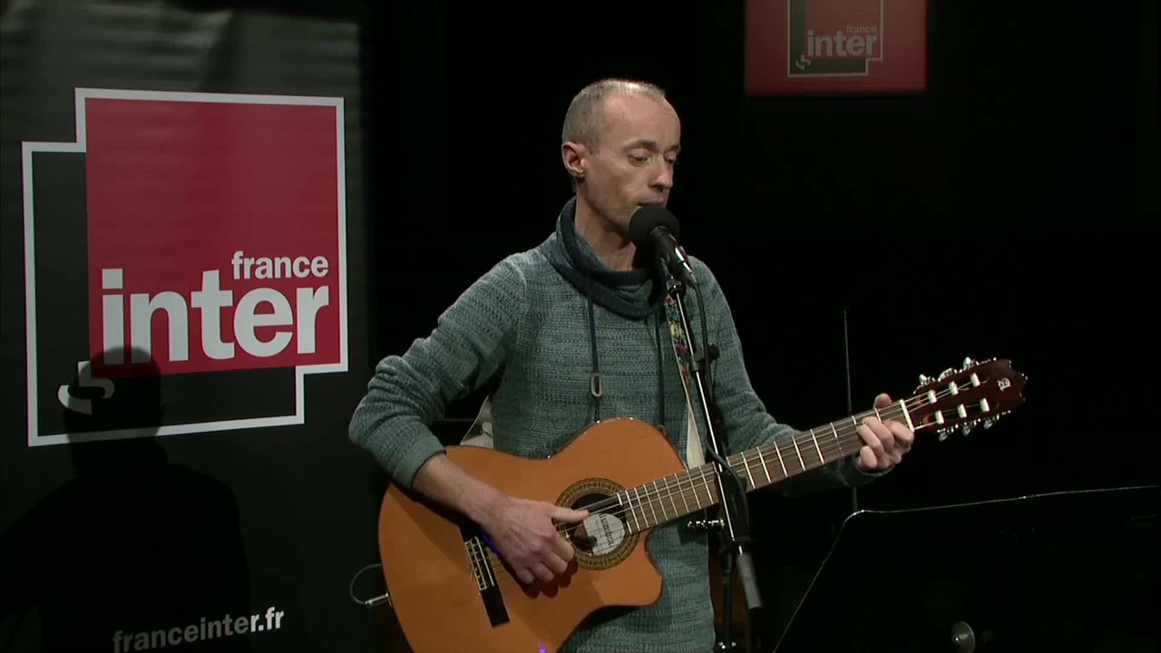 Sacré Apple - La chanson de Frédéric Fromet