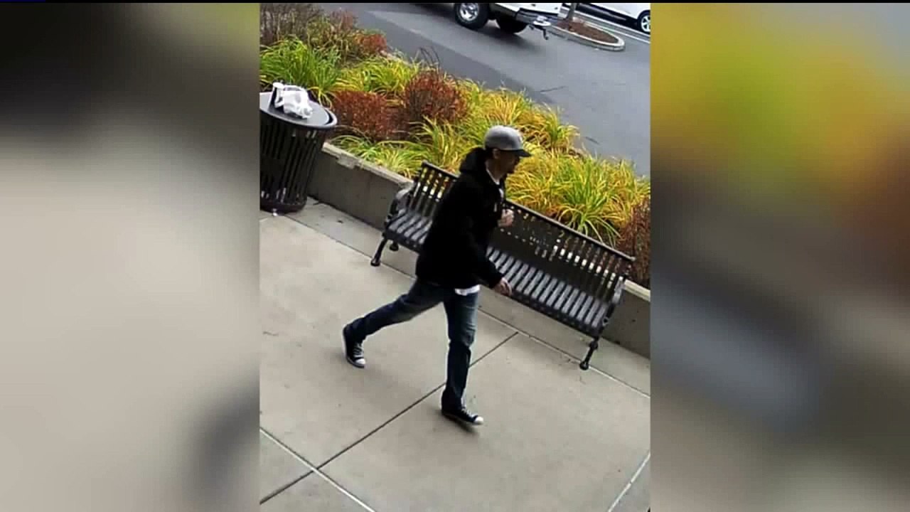 Bank Employee Accused of Stealing from Customers, Robbing 4 Other Banks