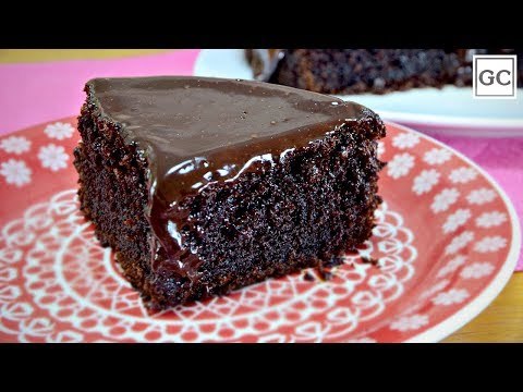Bolo de chocolate cremoso | Receitas Guia da Cozinha