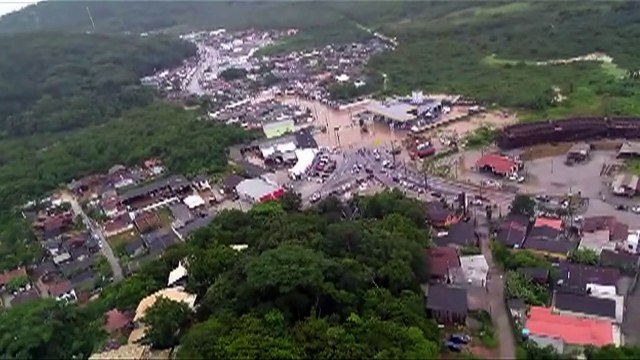 Santa Catarina registra três mortes após temporais