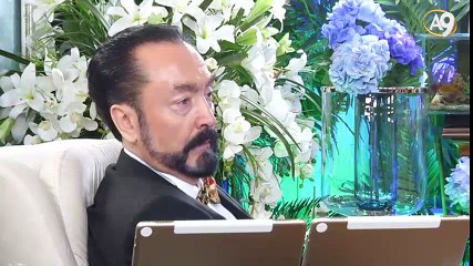 İçinde yaşadığımız dünya rüyaysa bu kimin rüyası?