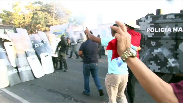15 heridos en marcha contra reelección de Hernández en Honduras